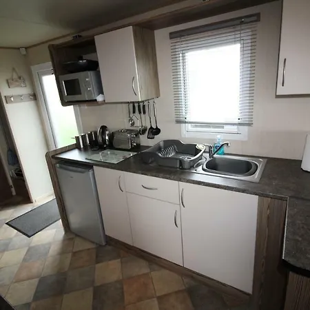 Lovely 3 Bed Caravan, Filey *
