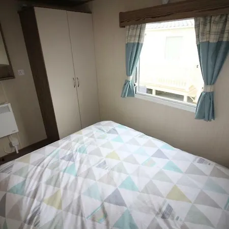 Lovely 3 Bed Caravan, Filey בית נופש הנממבי
